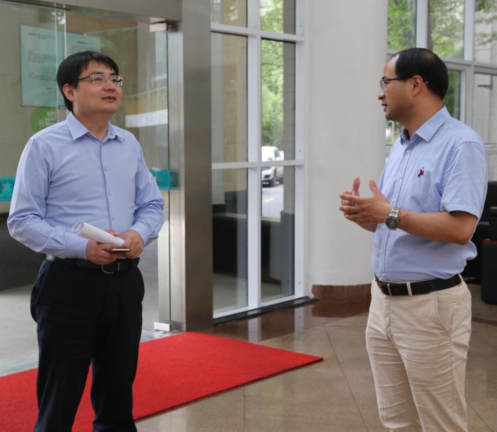 全国电子商务职业教育教指委副主任陆春阳来校