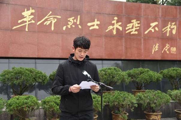 说明:C:\Users\Administrator\Desktop\webwxgetmsgimg (1).jpg